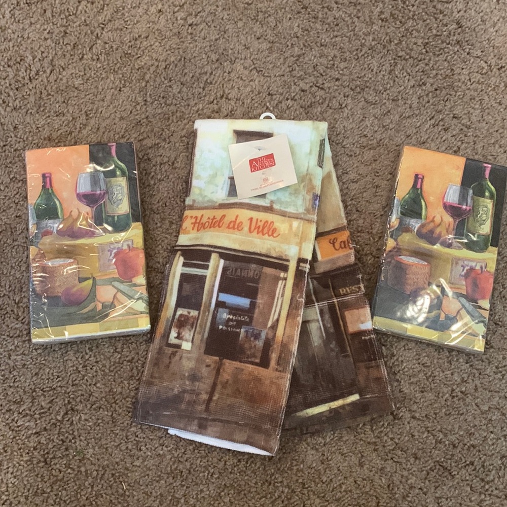 New Dish towel and 2 pkg napkins